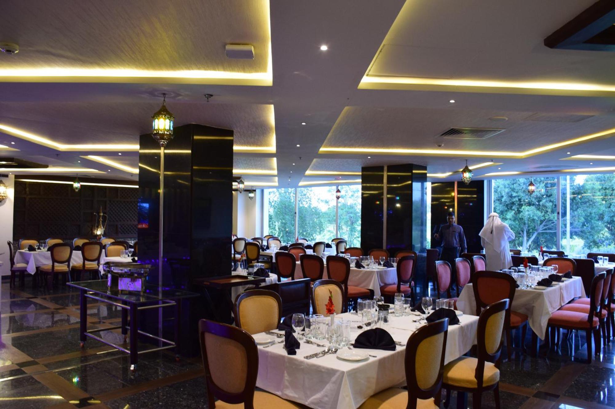 Defence Raya Golf & Country Club Hotel Lahore Eksteriør billede