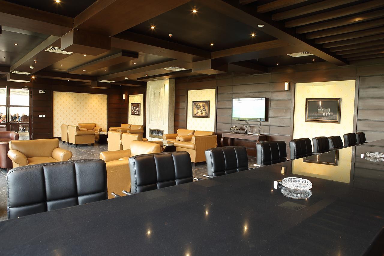Defence Raya Golf & Country Club Hotel Lahore Eksteriør billede