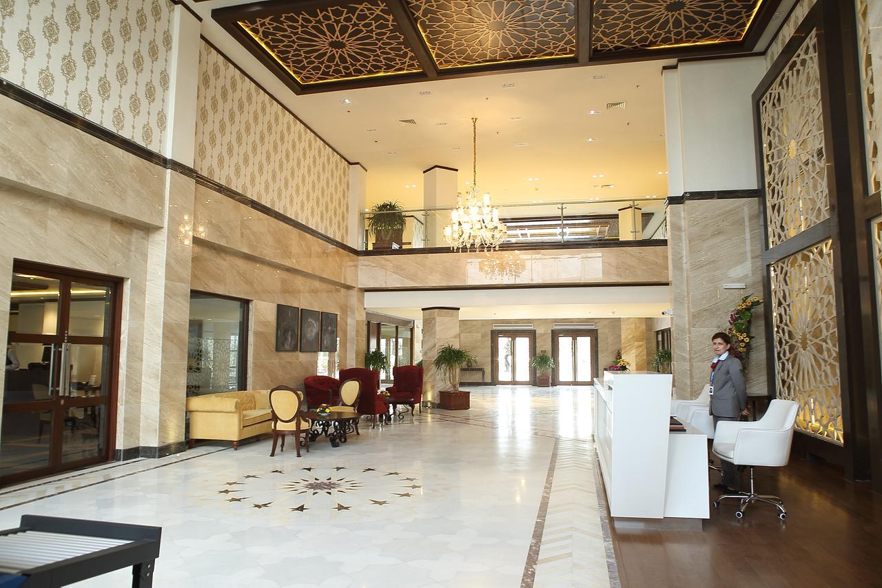 Defence Raya Golf & Country Club Hotel Lahore Eksteriør billede