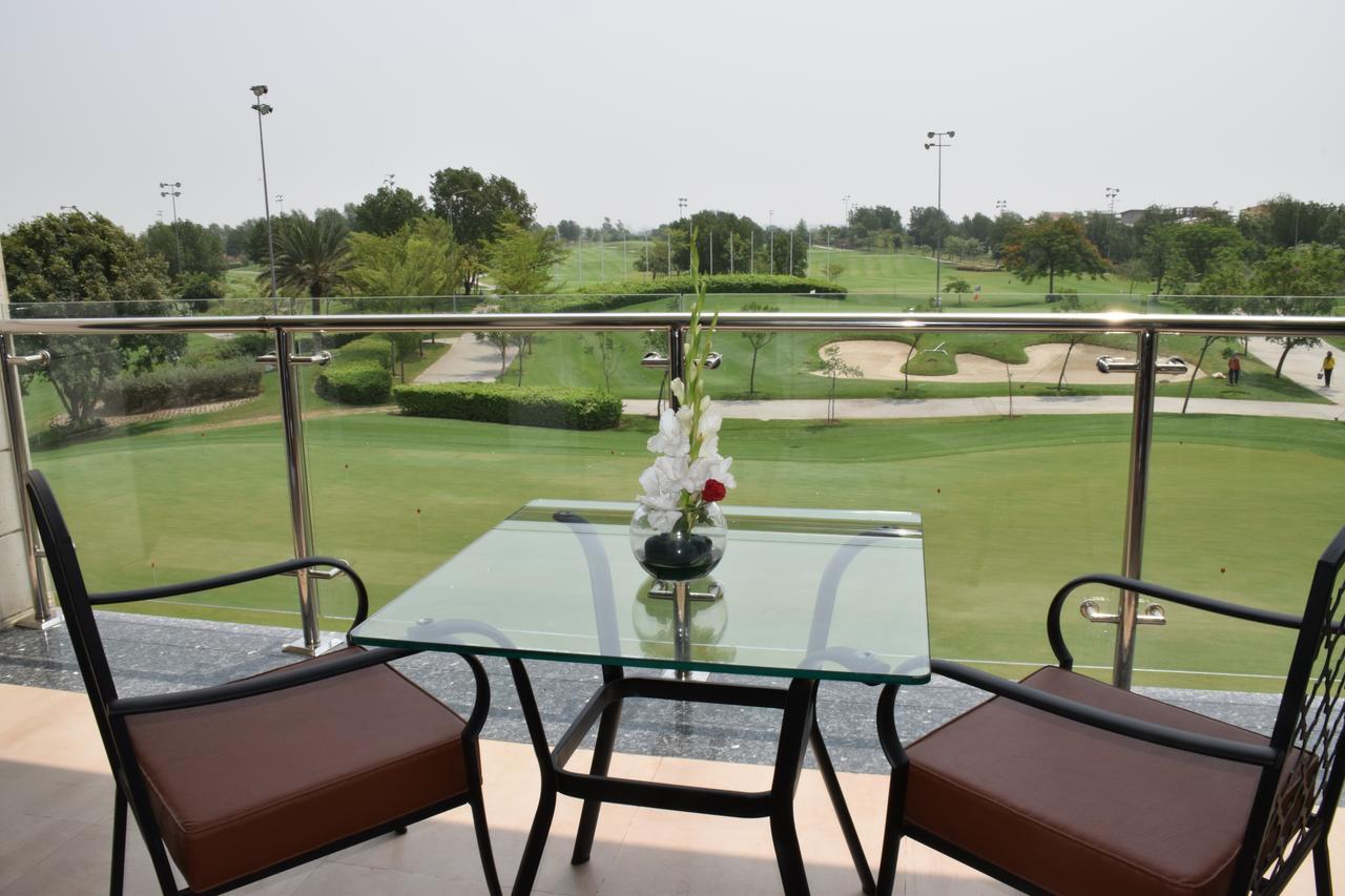 Defence Raya Golf & Country Club Hotel Lahore Eksteriør billede